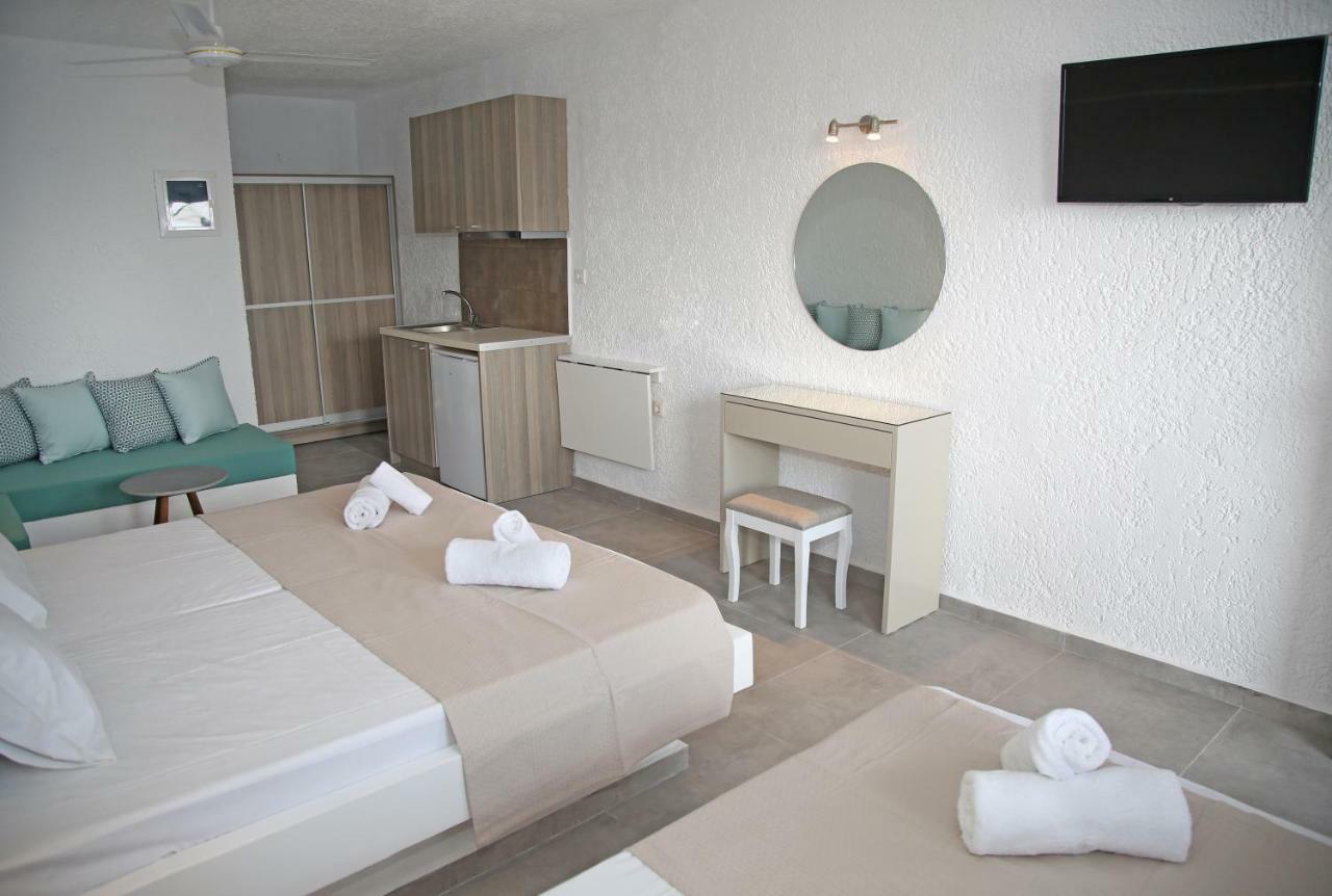 Blue Ocean Apartments Makriyialos Bagian luar foto