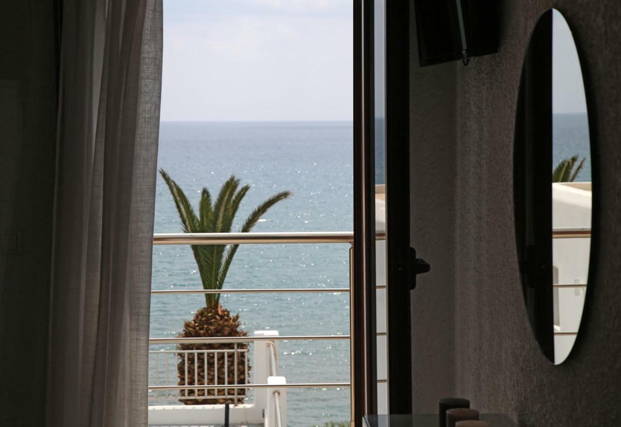 Blue Ocean Apartments Makriyialos Bagian luar foto