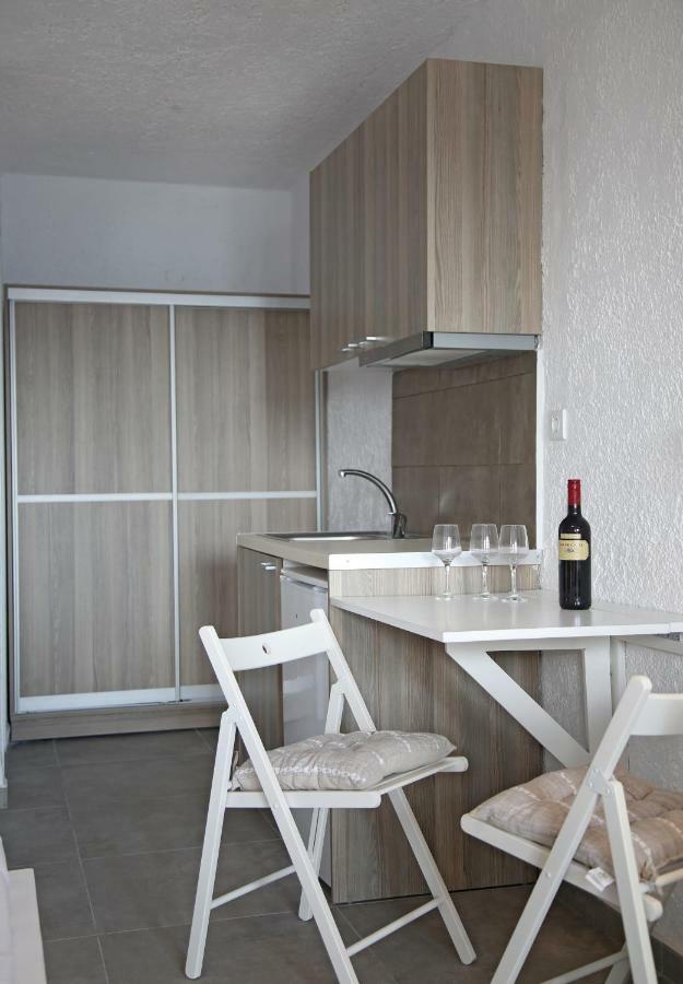 Blue Ocean Apartments Makriyialos Bagian luar foto
