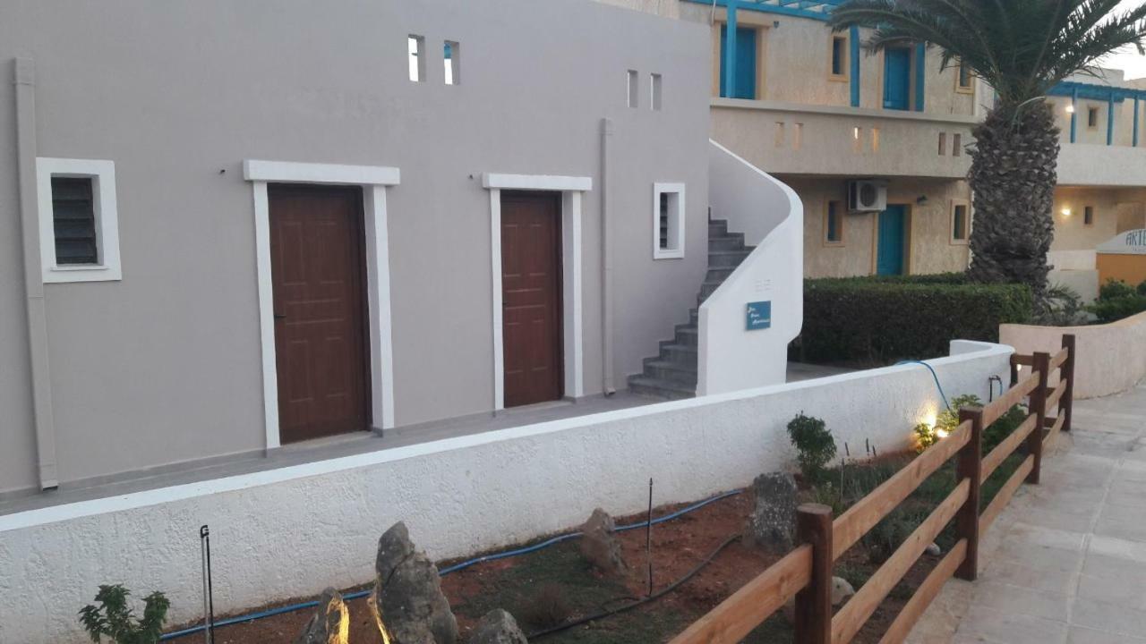 Blue Ocean Apartments Makriyialos Bagian luar foto